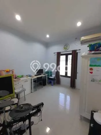 Rumah Modern Cantik 4 Kamar Siap Huni di Wiyung Rumah Modern Cantik 4 Kamar Siap Huni di Wiyung