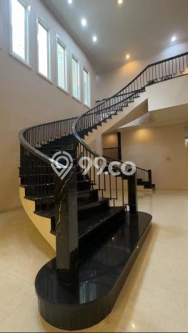 Jual Rumah Luas Elegan Dengan View Cantik di Citraland, Surabaya Jual Rumah Luas Elegan Dengan View Cantik di Citraland, Surabaya