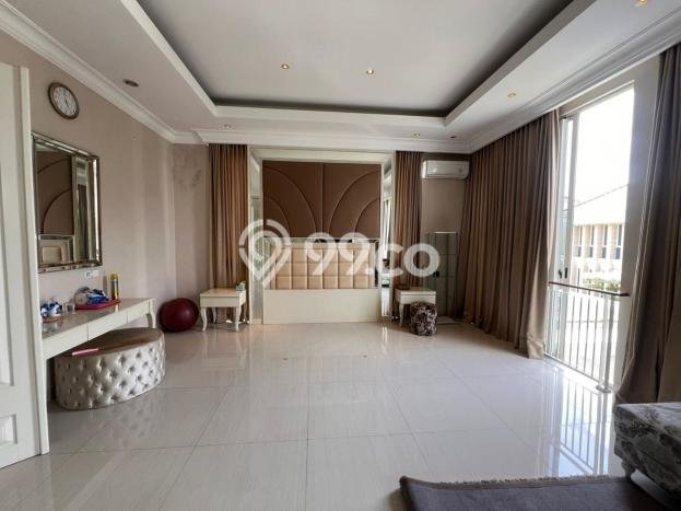 For Sale Rumah Mewah Exclusive di Pakuwon, Surabaya For Sale Rumah Mewah Exclusive di Pakuwon, Surabaya