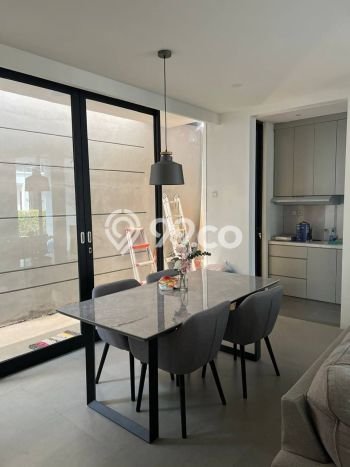 Rumah Elit Modern Siap Huni di Citraland Surabaya Rumah Elit Modern Siap Huni di Citraland Surabaya