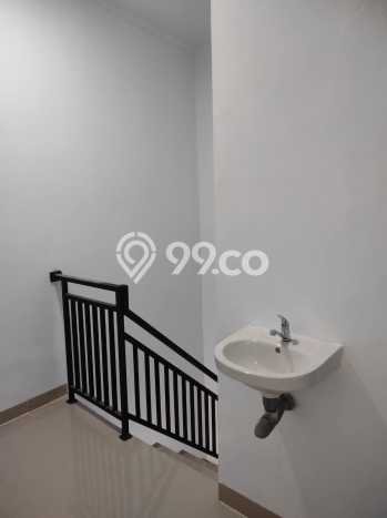 Dijual Rumah Eksklusif 2 KT di Jatiwaringin, Jakarta Timur Dijual Rumah Eksklusif 2 KT di Jatiwaringin, Jakarta Timur