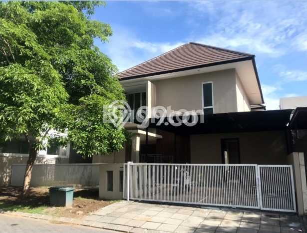 Ready to Use! Premium House LT 375m2 Desain Modern di Surabaya Kota Ready to Use! Premium House LT 375m2 Desain Modern di Surabaya Kota