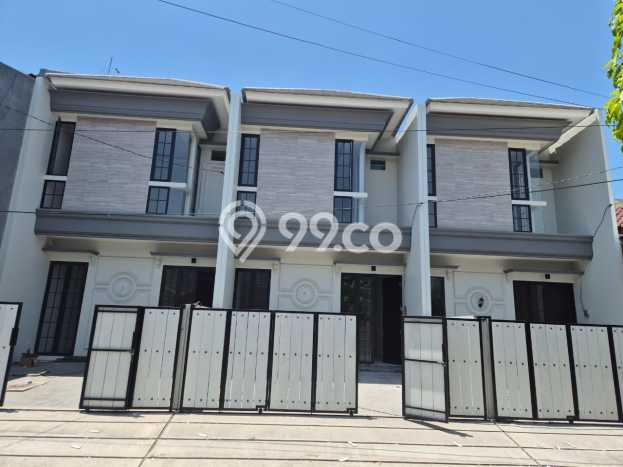 For Sale Hunian Rumah Nyaman 4 Kamar di Surabaya Kota, Surabaya For Sale Hunian Rumah Nyaman 4 Kamar di Surabaya Kota, Surabaya