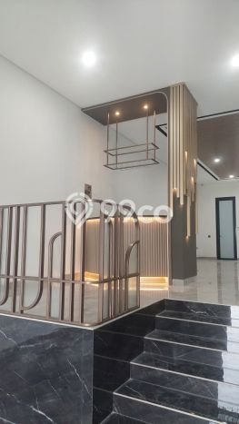 Jual Rumah Mewah Elegan Dengan View Eksklusif di Surabaya Kota, Surabaya Jual Rumah Mewah Elegan Dengan View Eksklusif di Surabaya Kota, Surabaya