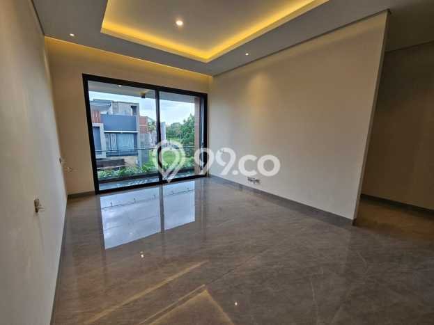 Rumah Mewah LB 600m2 Siap Huni Desain Elegan di Surabaya Kota, Surabaya Rumah Mewah LB 600m2 Siap Huni Desain Elegan di Surabaya Kota, Surabaya