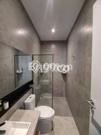 Hot Offer Hunian Premium Ideal dan Luas di Wiyung, Surabaya Hot Offer Hunian Premium Ideal dan Luas di Wiyung, Surabaya