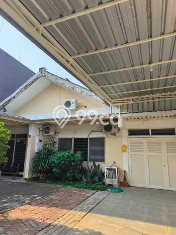 For Sale! Premium House LT 275m2 Desain Modern di Surabaya Kota For Sale! Premium House LT 275m2 Desain Modern di Surabaya Kota