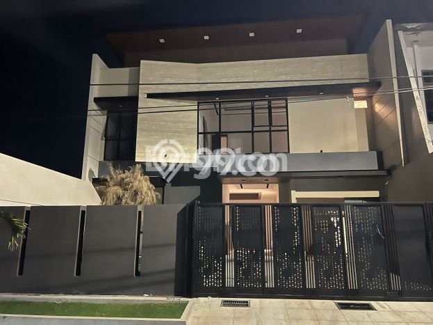 Rumah Luxury Modern Siap Huni di Galaxy Surabaya Rumah Luxury Modern Siap Huni di Galaxy Surabaya