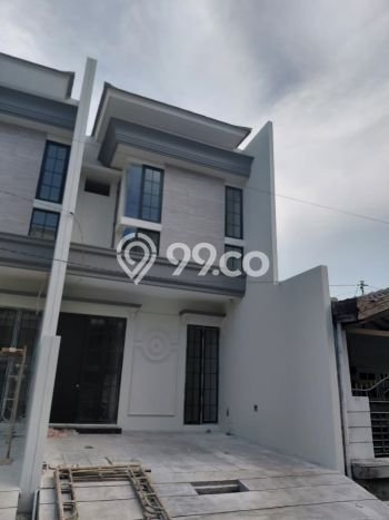 Jual Rumah Eksklusif 4 KT di Surabaya Kota, Surabaya Jual Rumah Eksklusif 4 KT di Surabaya Kota, Surabaya