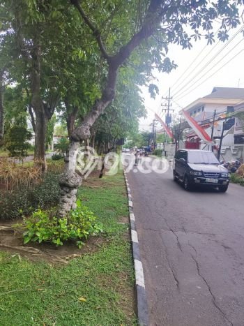 Rumah Luxury Modern Tanpa Renovasi di Sukomanunggal Surabaya Rumah Luxury Modern Tanpa Renovasi di Sukomanunggal Surabaya