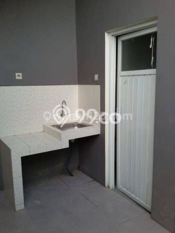 Ruko Disewa di Umbulharjo, Yogyakarta, LT 104m2 / LB 107m2 Ruko Disewa di Umbulharjo, Yogyakarta, LT 104m2 / LB 107m2