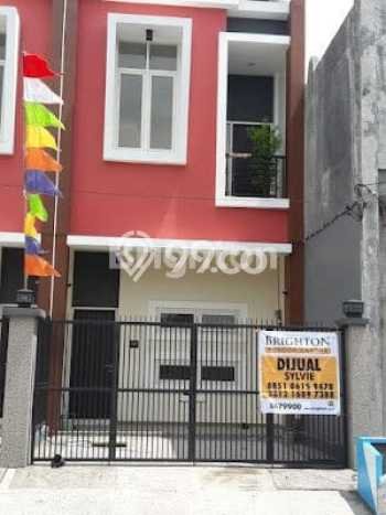 Ruko Dijual di Prime Area Sidoarjo Luas 114m2 Ruko Dijual di Prime Area Sidoarjo Luas 114m2