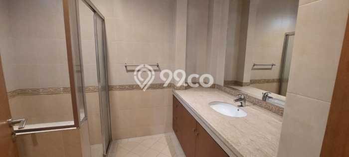 Rumah Kondisi Baik Disewakan di Kemang, Jakarta Selatan LT 600m2, LB 500m2 Rumah Kondisi Baik Disewakan di Kemang, Jakarta Selatan LT 600m2, LB 500m2