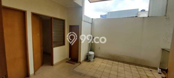 Rumah Kondisi Baik Disewakan di Kemang, Jakarta Selatan LT 600m2, LB 500m2 Rumah Kondisi Baik Disewakan di Kemang, Jakarta Selatan LT 600m2, LB 500m2