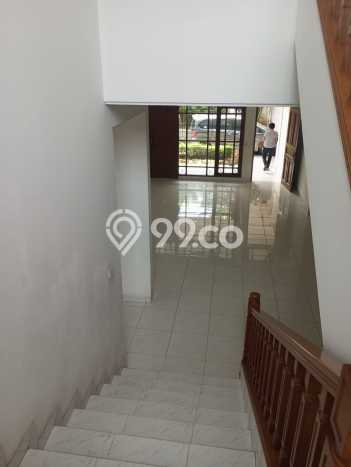 Jarang Ada! Rumah Sewa 4 Kamar Nyaman Siap Huni Kemang Jarang Ada! Rumah Sewa 4 Kamar Nyaman Siap Huni Kemang