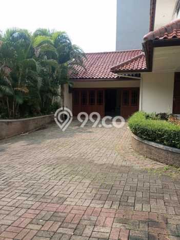 Jarang Ada! Rumah Sewa 4 Kamar Nyaman Siap Huni Kemang Jarang Ada! Rumah Sewa 4 Kamar Nyaman Siap Huni Kemang