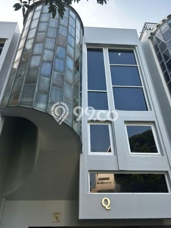Hunian Elit LB 200m2 Siap Huni Desain Elegan di Jati Padang, Jakarta Selatan Hunian Elit LB 200m2 Siap Huni Desain Elegan di Jati Padang, Jakarta Selatan