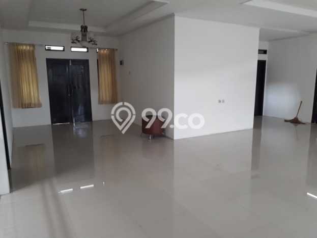 Jarang Ada! Rumah Sewa 6 Kamar Bagus Siap Huni Turangga Jarang Ada! Rumah Sewa 6 Kamar Bagus Siap Huni Turangga