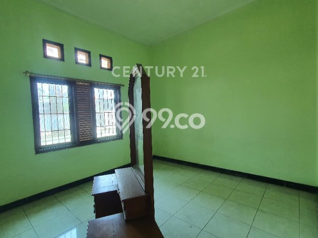 Lokasi strategis! Rumah siap huni disewakan di Arcamanik LB 250m2 Lokasi strategis! Rumah siap huni disewakan di Arcamanik LB 250m2