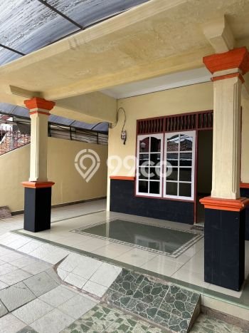 Rumah Luas Asri 4 KT Siap Huni di Tanah Baru Depok Rumah Luas Asri 4 KT Siap Huni di Tanah Baru Depok
