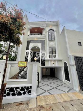 Rumah Strategis Minimalis Lb 150m2 di Jagakarsa, Jakarta Selatan Rumah Strategis Minimalis Lb 150m2 di Jagakarsa, Jakarta Selatan