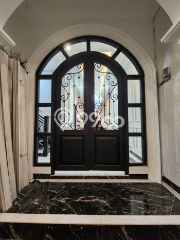 Dijual Hunian Rumah Terawat 3 Kamar di Tanah Baru, Depok Dijual Hunian Rumah Terawat 3 Kamar di Tanah Baru, Depok