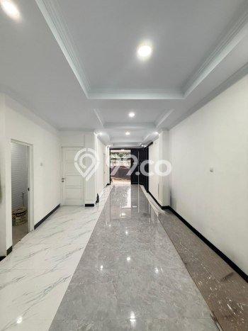 Rumah Luxury Modern Siap Huni di Ragunan Jakarta Selatan Rumah Luxury Modern Siap Huni di Ragunan Jakarta Selatan