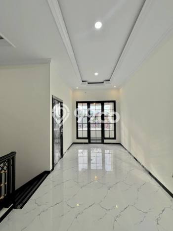Rumah Strategis Minimalis Lb 150m2 di Jagakarsa, Jakarta Selatan Rumah Strategis Minimalis Lb 150m2 di Jagakarsa, Jakarta Selatan