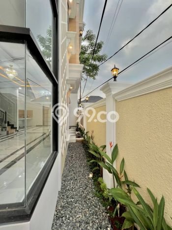 Rumah Luas Asri 3 KT Siap Huni di Tanah Baru Depok Rumah Luas Asri 3 KT Siap Huni di Tanah Baru Depok