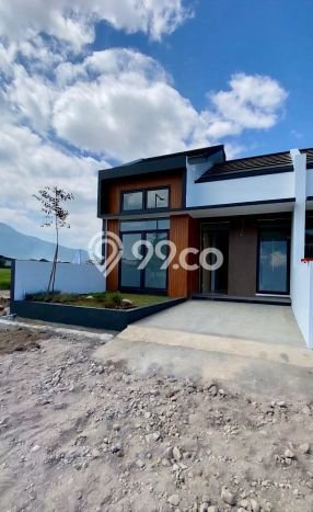 Rumah Minimalis LB/LT 45m2/66m2 Dijual di Cihanjuang, Bandung Rumah Minimalis LB/LT 45m2/66m2 Dijual di Cihanjuang, Bandung