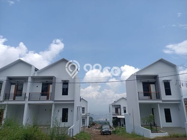Rumah Strategis Modern Lb 57m2 di Padalarang, Bandung Barat Rumah Strategis Modern Lb 57m2 di Padalarang, Bandung Barat