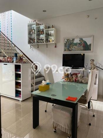 Rumah Strategis Modern Lb 120m2 di Gubeng, Surabaya Rumah Strategis Modern Lb 120m2 di Gubeng, Surabaya