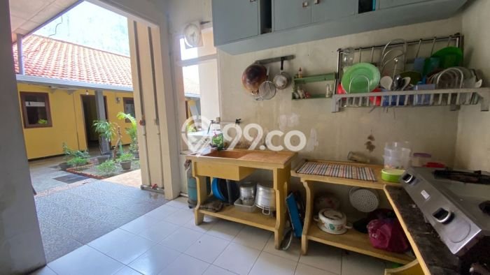 Siap Huni Rumah Mewah 7 Kamar di Rungkut Dekat ke Mana Saja Siap Huni Rumah Mewah 7 Kamar di Rungkut Dekat ke Mana Saja
