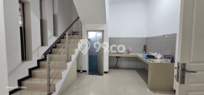 Dijual Cepat Rumah Favorit Siap Huni LB 120m2 di Tambaksari, Surabaya Dijual Cepat Rumah Favorit Siap Huni LB 120m2 di Tambaksari, Surabaya