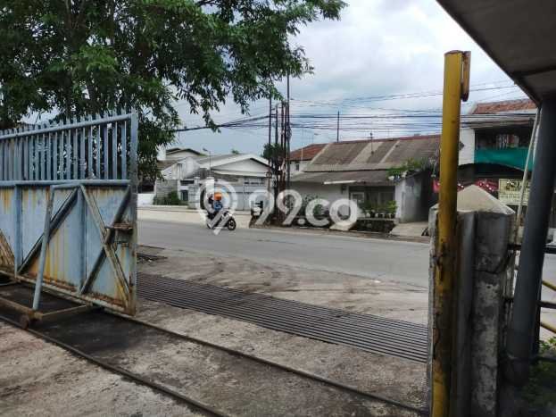 Area Ramai! Pabrik Dijual di Dayeuhkolot untuk Bisnis Luas Bangunan 10000m2 Area Ramai! Pabrik Dijual di Dayeuhkolot untuk Bisnis Luas Bangunan 10000m2
