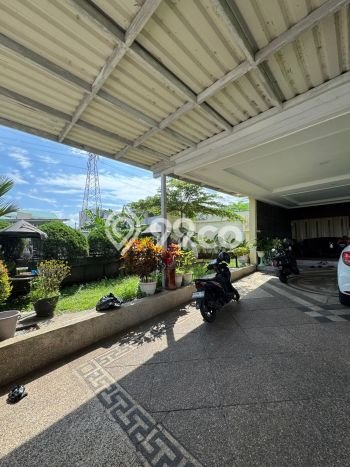 Rumah Mewah LB 234m2 Siap Huni Desain Elegan di Mekar Wangi, Bandung Rumah Mewah LB 234m2 Siap Huni Desain Elegan di Mekar Wangi, Bandung