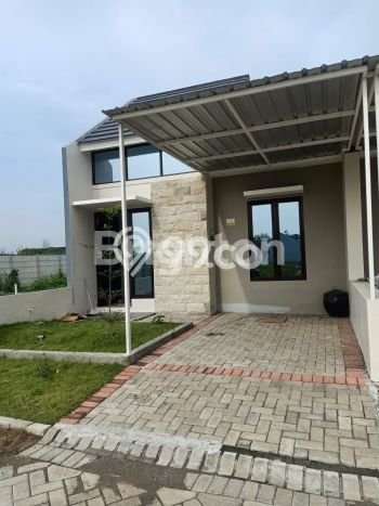 Hunian Cantik Modern Lb 60m2 di Gedangan, Sidoarjo Hunian Cantik Modern Lb 60m2 di Gedangan, Sidoarjo