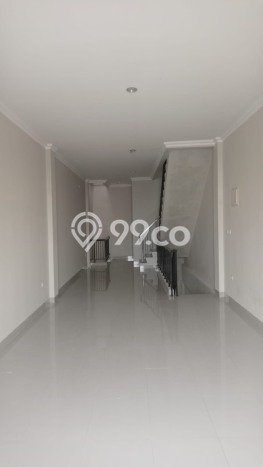 Ruko Dijual di Jakarta Barat LT 67m2 & LB 236m2 Lokasi Terbaik! Ruko Dijual di Jakarta Barat LT 67m2 & LB 236m2 Lokasi Terbaik!