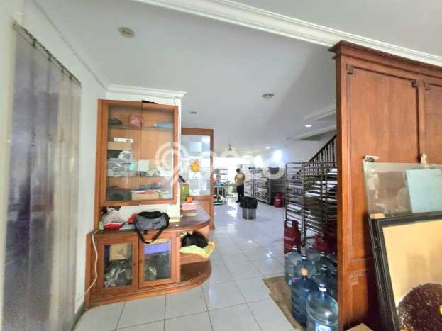 Rumah Elit Modern Tanpa Renovasi di Pantai Indah Kapuk Jakarta Utara Rumah Elit Modern Tanpa Renovasi di Pantai Indah Kapuk Jakarta Utara