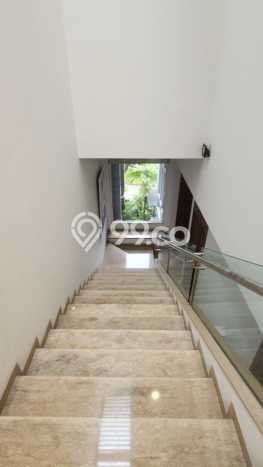 Ready to Use! Luxury House LT 580m2 Desain Elegan di Pantai Indah Kapuk Ready to Use! Luxury House LT 580m2 Desain Elegan di Pantai Indah Kapuk