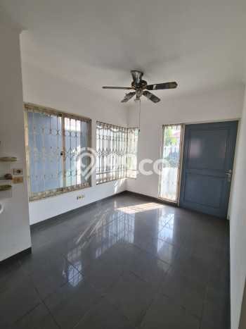 Ready to Use! Luxury House LT 189m2 Desain Elegan di Semanan Ready to Use! Luxury House LT 189m2 Desain Elegan di Semanan