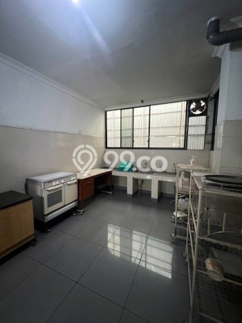 Ruko For Rent di Samanhudi, Luas 351m², Area Potensial Ruko For Rent di Samanhudi, Luas 351m², Area Potensial