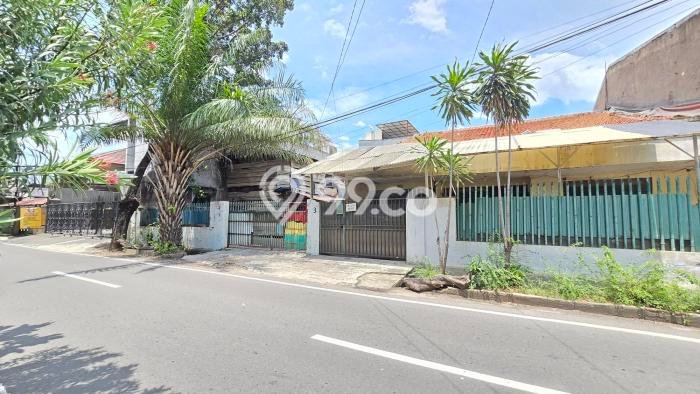 Rumah Mewah Akses Strategis di Jakarta Barat Unfurnished Rumah Mewah Akses Strategis di Jakarta Barat Unfurnished