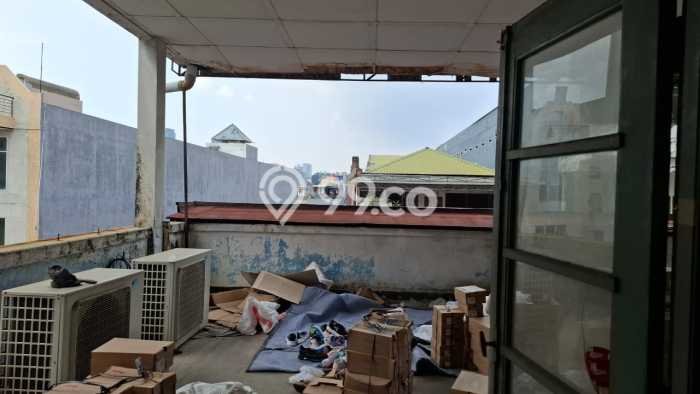 Paling Diincar! Ruko Dijual di Pasar Baru Harga Kompetitif Paling Diincar! Ruko Dijual di Pasar Baru Harga Kompetitif