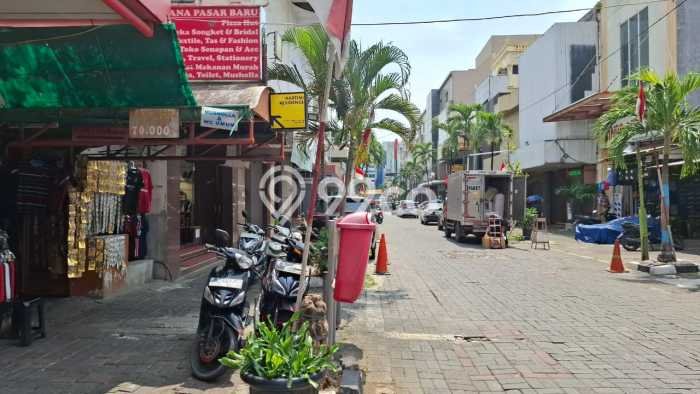 Paling Diincar! Ruko Dijual di Pasar Baru Harga Kompetitif Paling Diincar! Ruko Dijual di Pasar Baru Harga Kompetitif