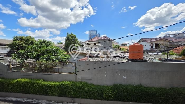Dijual Hunian Mewah dengan Fasilitas Sekitar Komplit di Tebet, Jakarta Selatan Dijual Hunian Mewah dengan Fasilitas Sekitar Komplit di Tebet, Jakarta Selatan