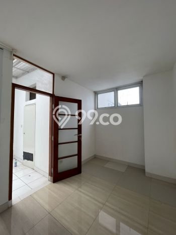 Rumah Eksklusif Siap Huni LT 140m2 di Tebet, Jakarta Selatan Rumah Eksklusif Siap Huni LT 140m2 di Tebet, Jakarta Selatan