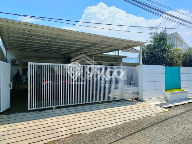 Rumah LT 780m² / LB 400m² View Gunung di Banyumanik, Semarang Rumah LT 780m² / LB 400m² View Gunung di Banyumanik, Semarang