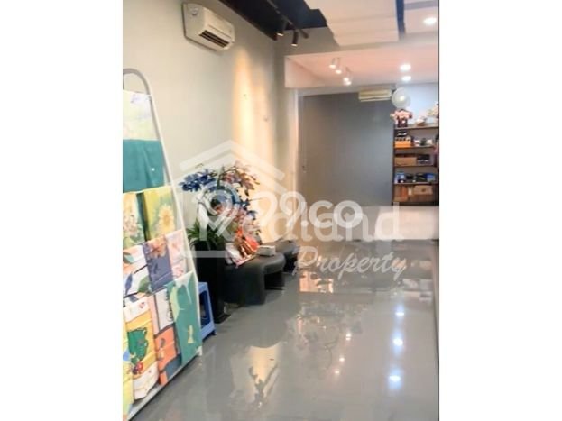 Ruko Dijual di Semarang Tengah LT 72m2, LB 288m2 Solusi Investasi Cerdas Ruko Dijual di Semarang Tengah LT 72m2, LB 288m2 Solusi Investasi Cerdas