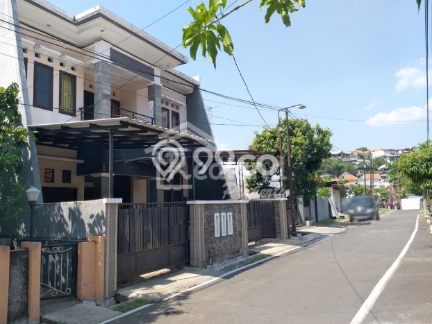 Siap Huni Hunian Elit 5 Kamar di Gajah Mungkur Dekat ke Mana Saja Siap Huni Hunian Elit 5 Kamar di Gajah Mungkur Dekat ke Mana Saja